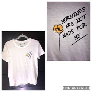 Adorable size M graphic tee